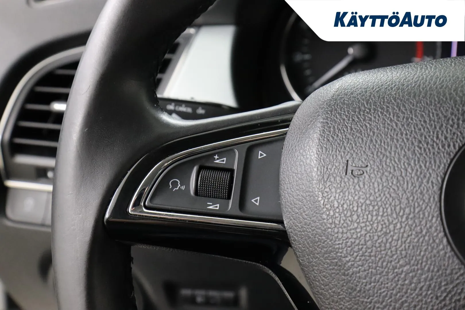 Skoda Fabia JKV-963 carousel image