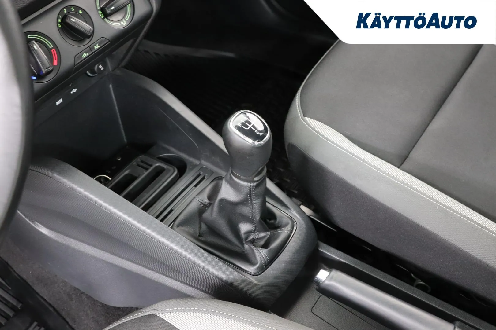 Skoda Fabia JKV-963 carousel image