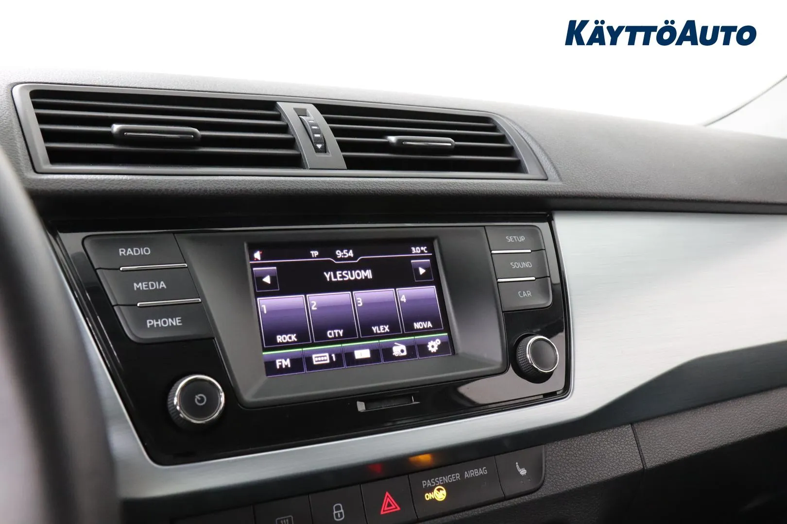 Skoda Fabia JKV-963 carousel image