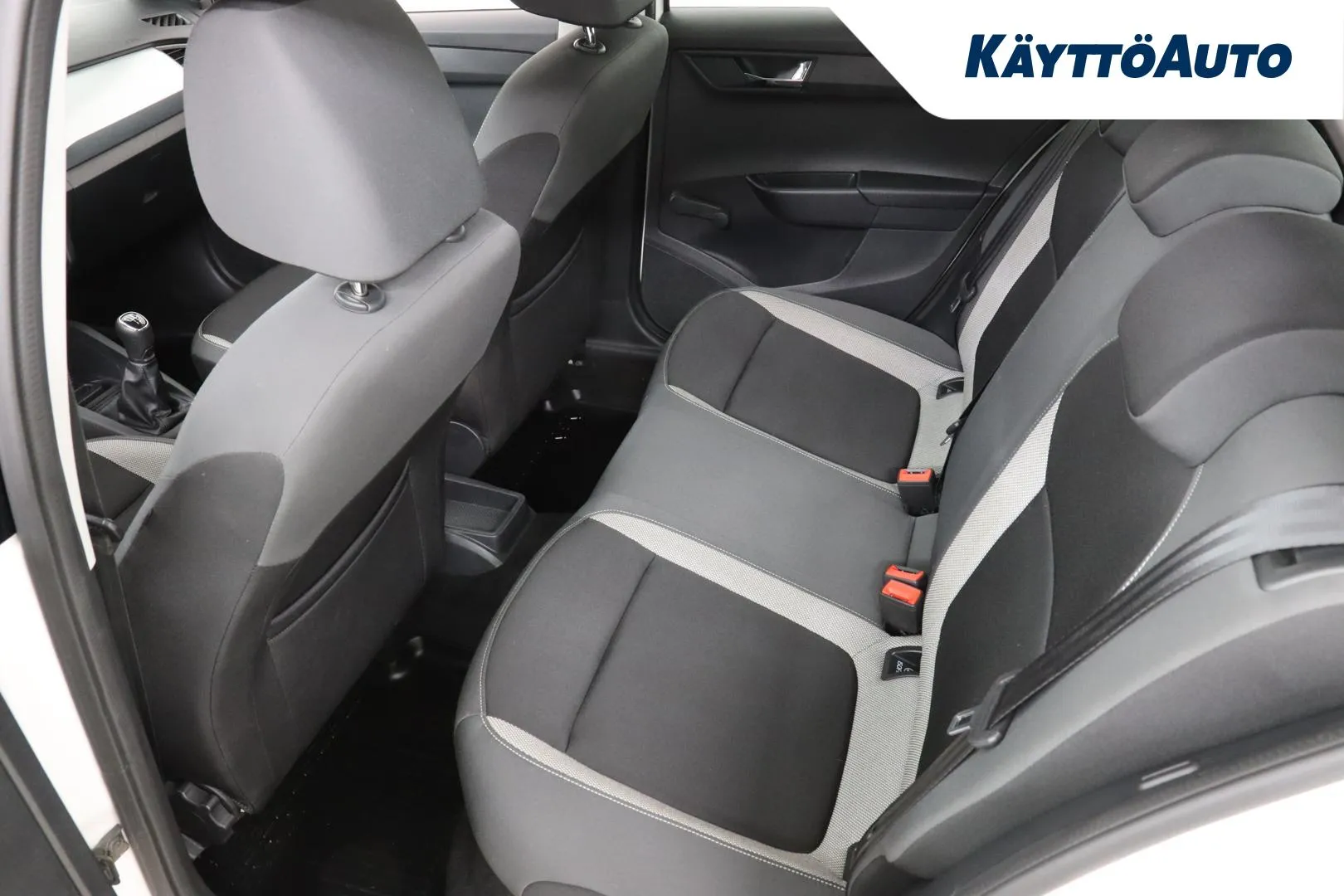 Skoda Fabia JKV-963 carousel image