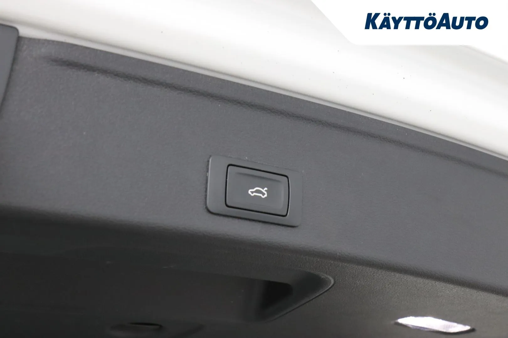 Audi A4 allroad quattro XUZ-119 carousel image